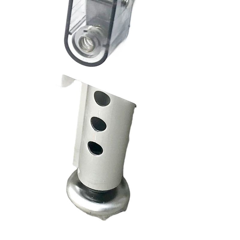Three sets of leg-up and foot-detaching gear for the new fishing chair